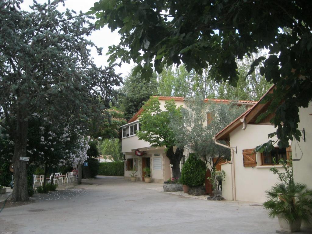 Camping Le Rebau Montblanc Exterior foto